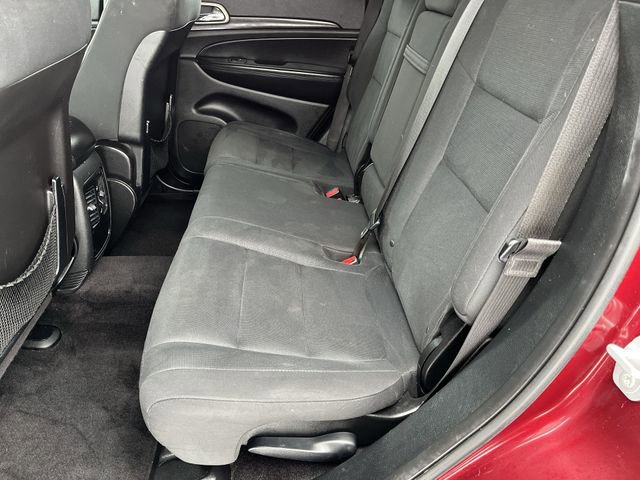 Used 2016 Jeep Grand Cherokee Laredo image 25