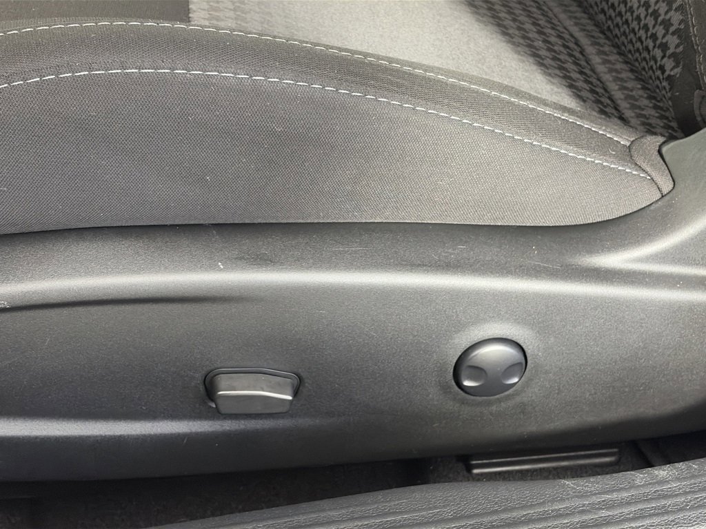 Used 2022 Dodge Challenger GT w/ Blacktop Package image 25