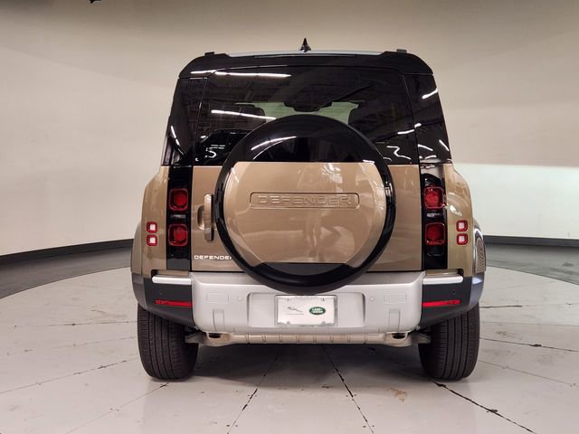 Used 2025 Land Rover Defender 110 S image 10