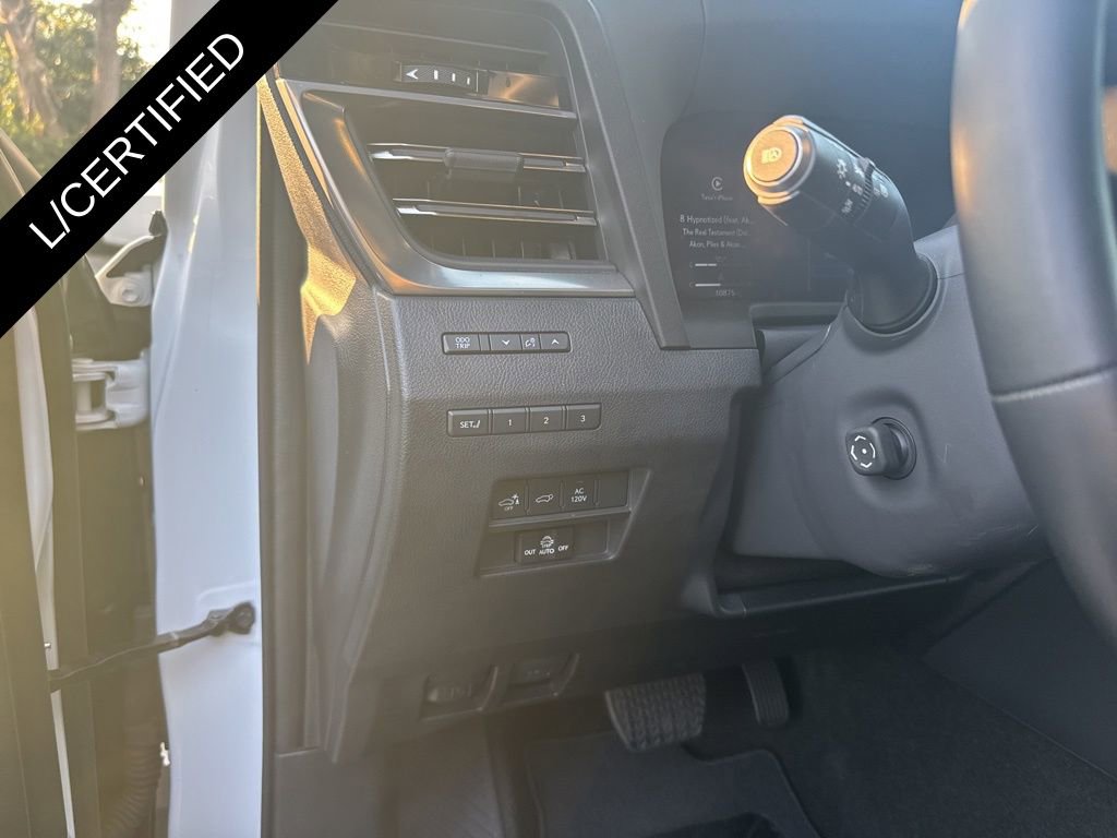 Certified 2025 Lexus GX 550 w/ Accessory Package (Z1) image 37