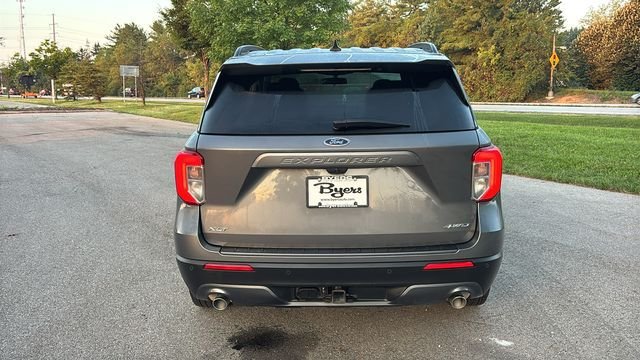 Used 2023 Ford Explorer XLT w/ Equipment Group 202A AWD/4WD image 28
