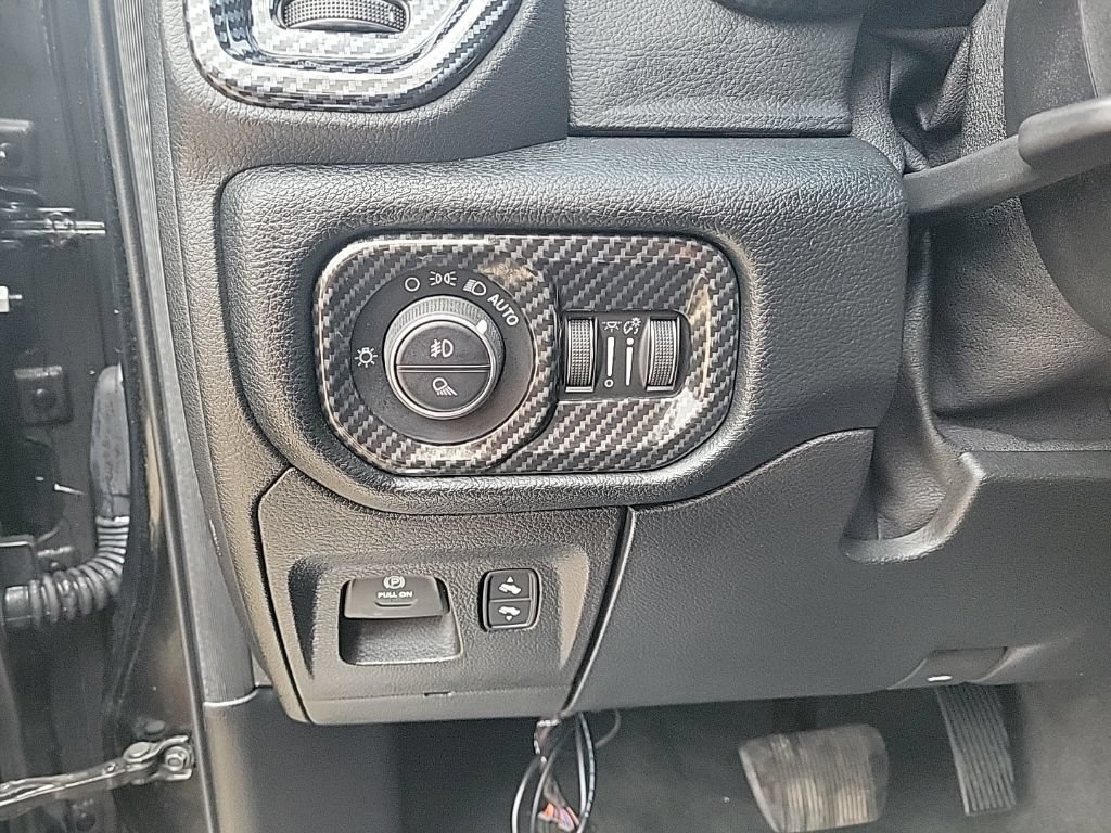 Used 2020 RAM 1500 Laramie AWD/4WD image 29