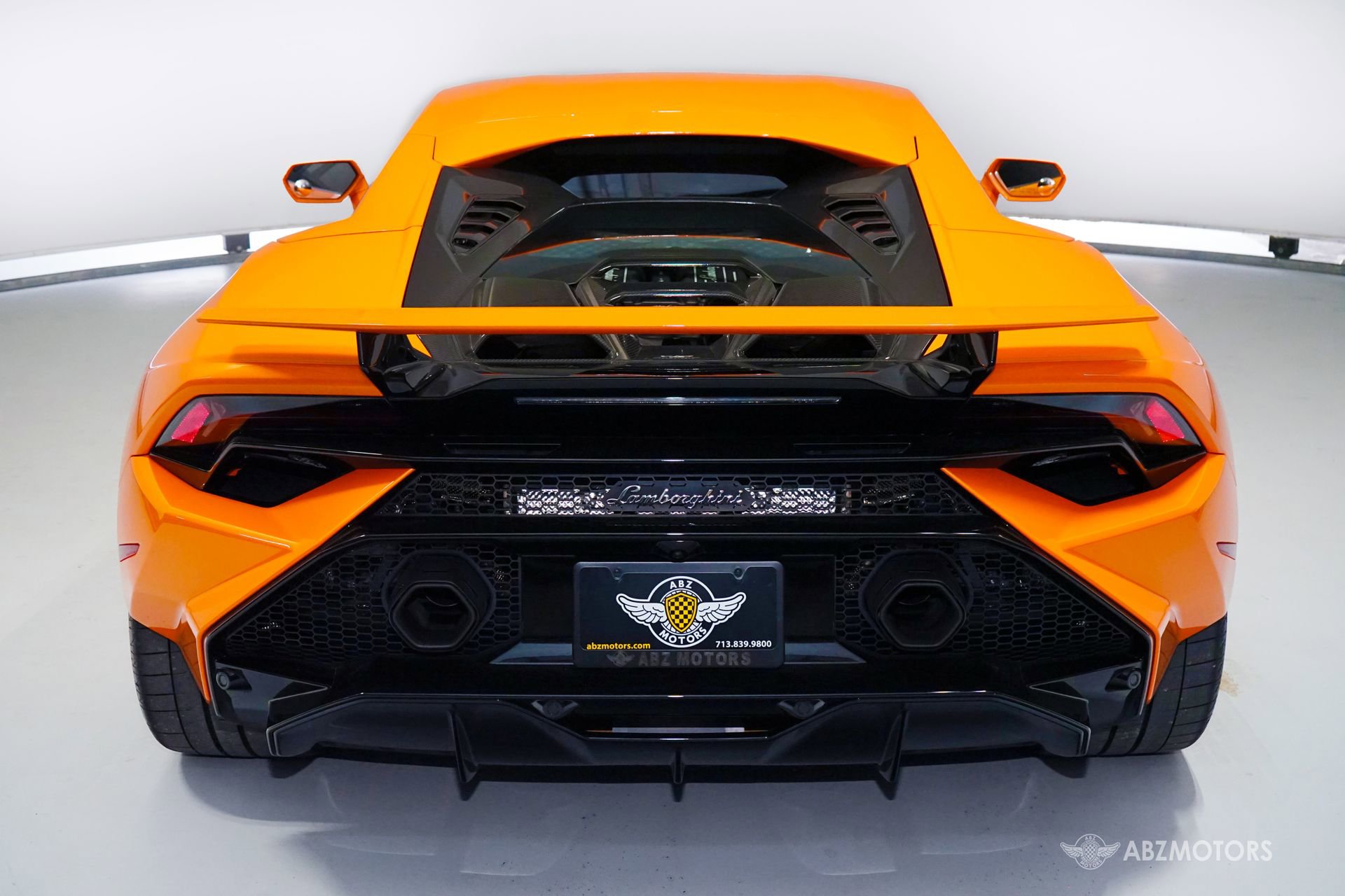 Used 2023 Lamborghini Huracan Tecnica image 7