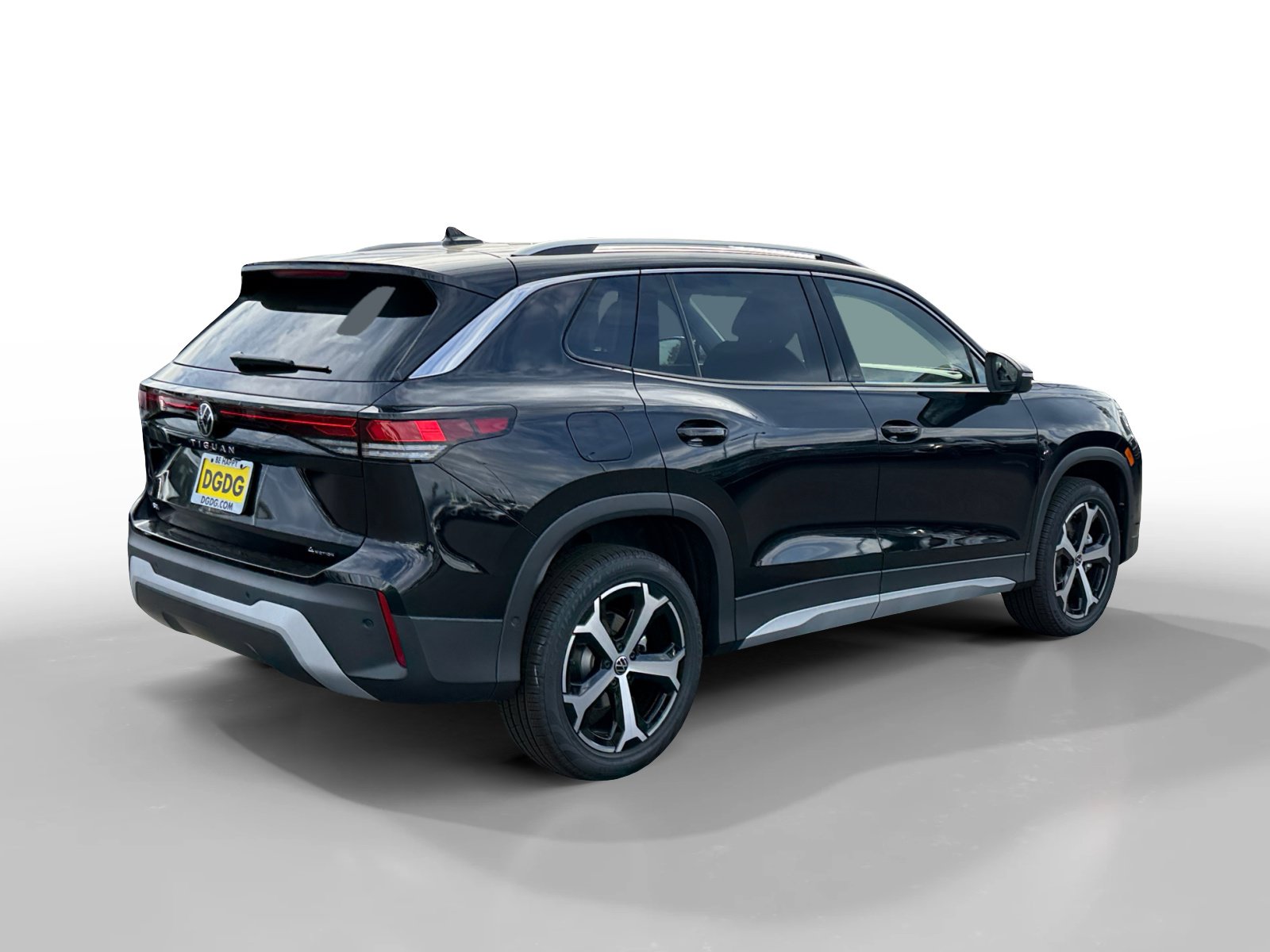 New 2026 Volkswagen Tiguan SE AWD/4WD image 5