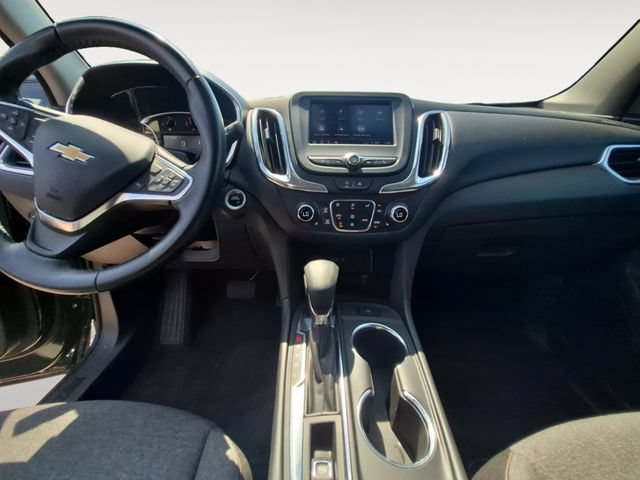 Used 2024 Chevrolet Equinox LT AWD/4WD image 11