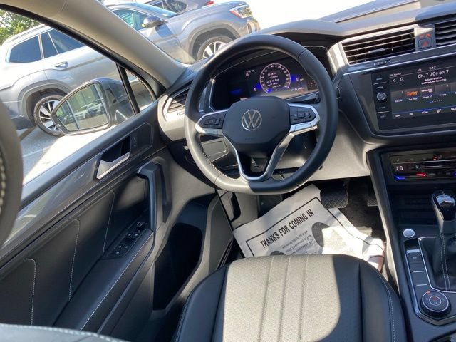 Certified 2023 Volkswagen Tiguan SE AWD/4WD image 12