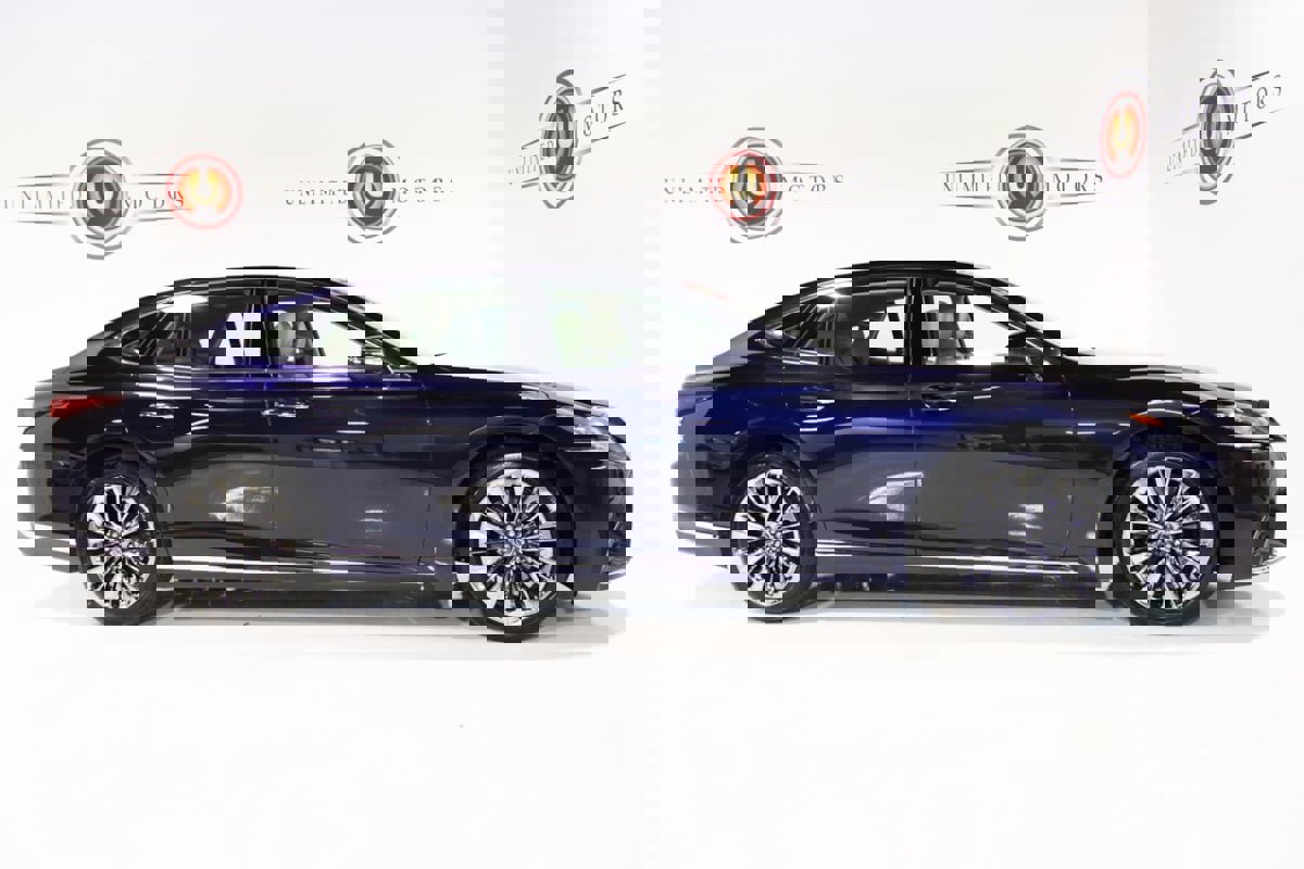 Used 2019 Lexus LS 500 AWD image 32