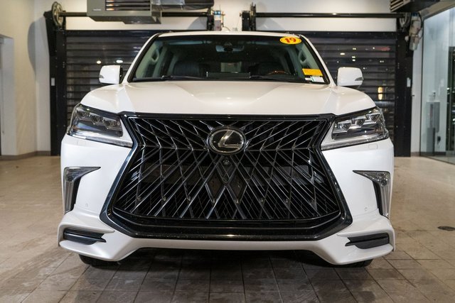 Used 2019 Lexus LX 570 570 image 2