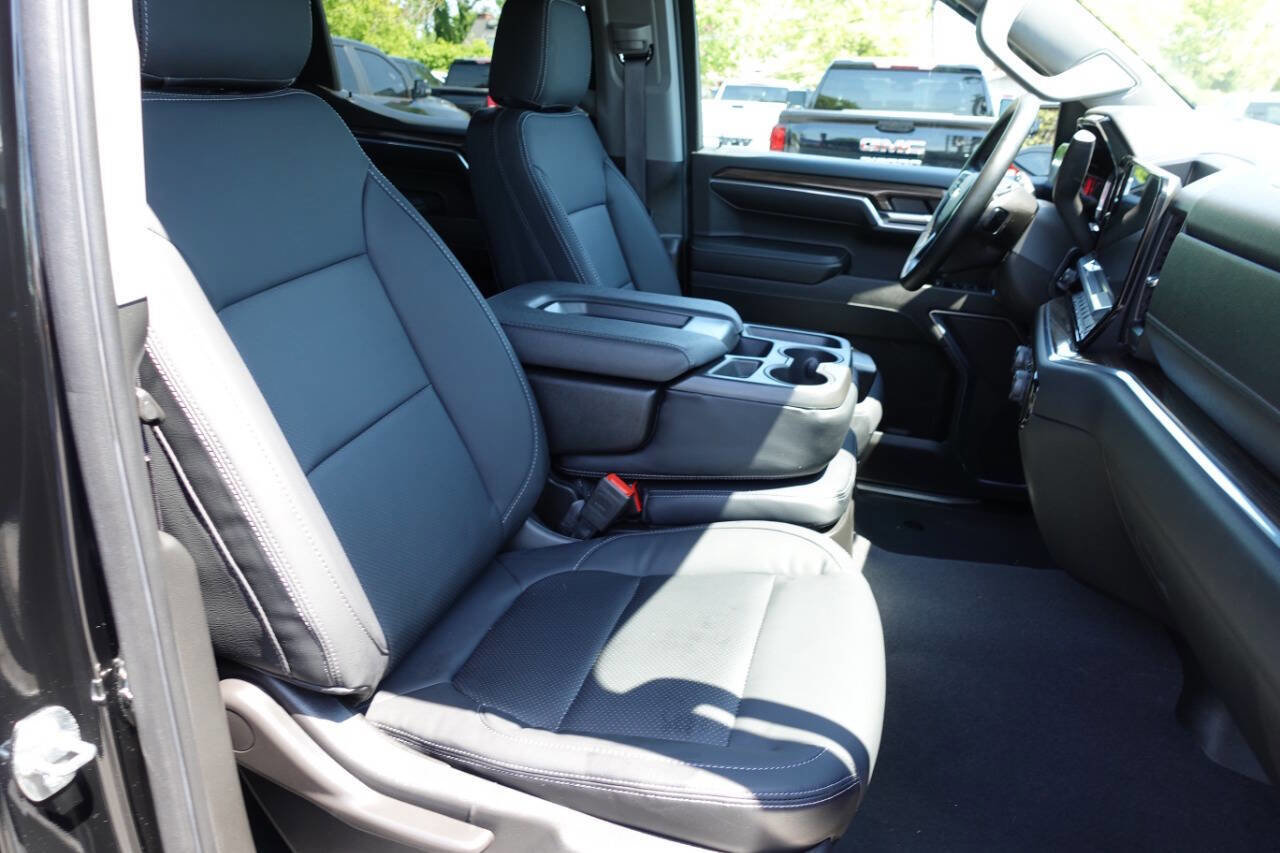 Used 2023 Chevrolet Silverado 1500 LT AWD/4WD image 35