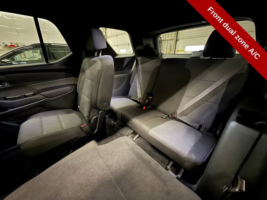 Used 2022 Chevrolet Traverse LT AWD/4WD image 35