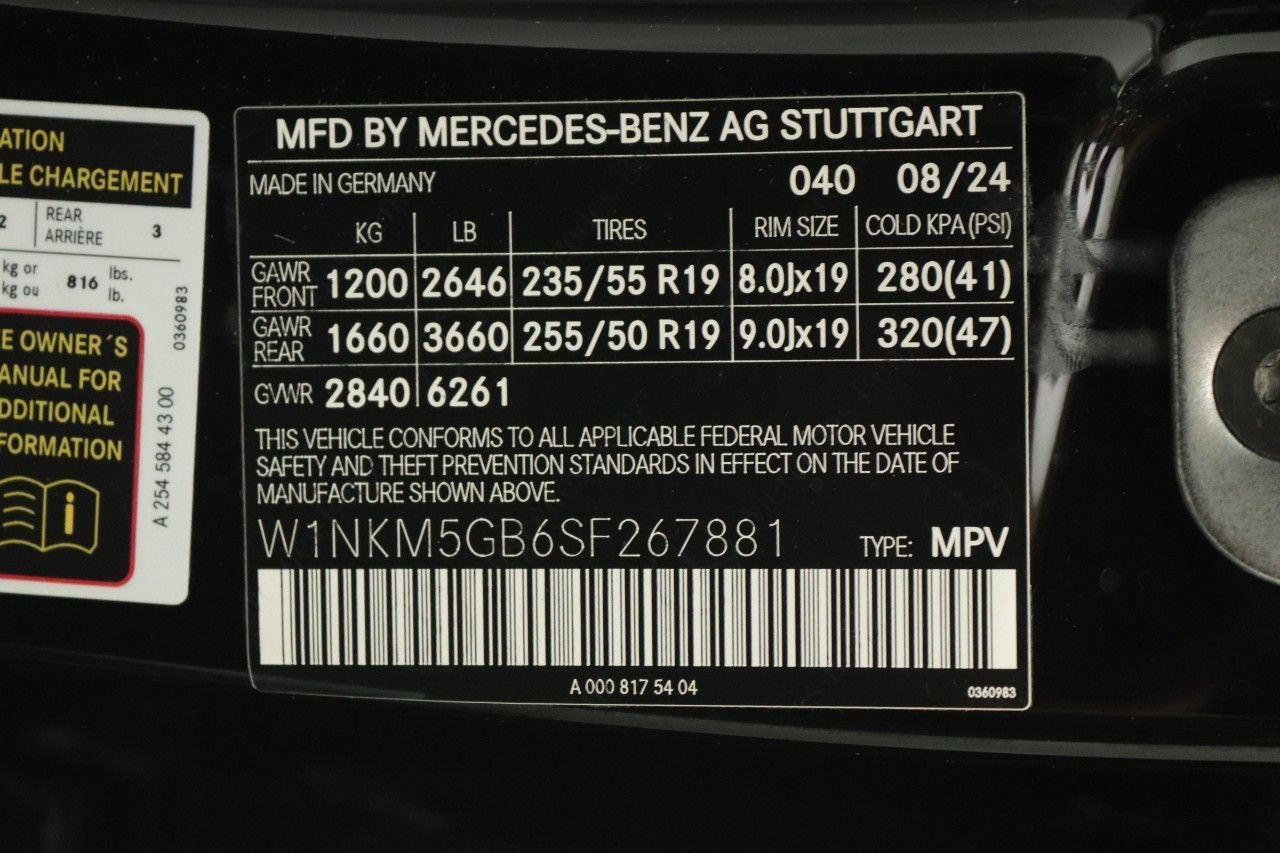 Used 2025 Mercedes-Benz GLC 350e 4MATIC image 16