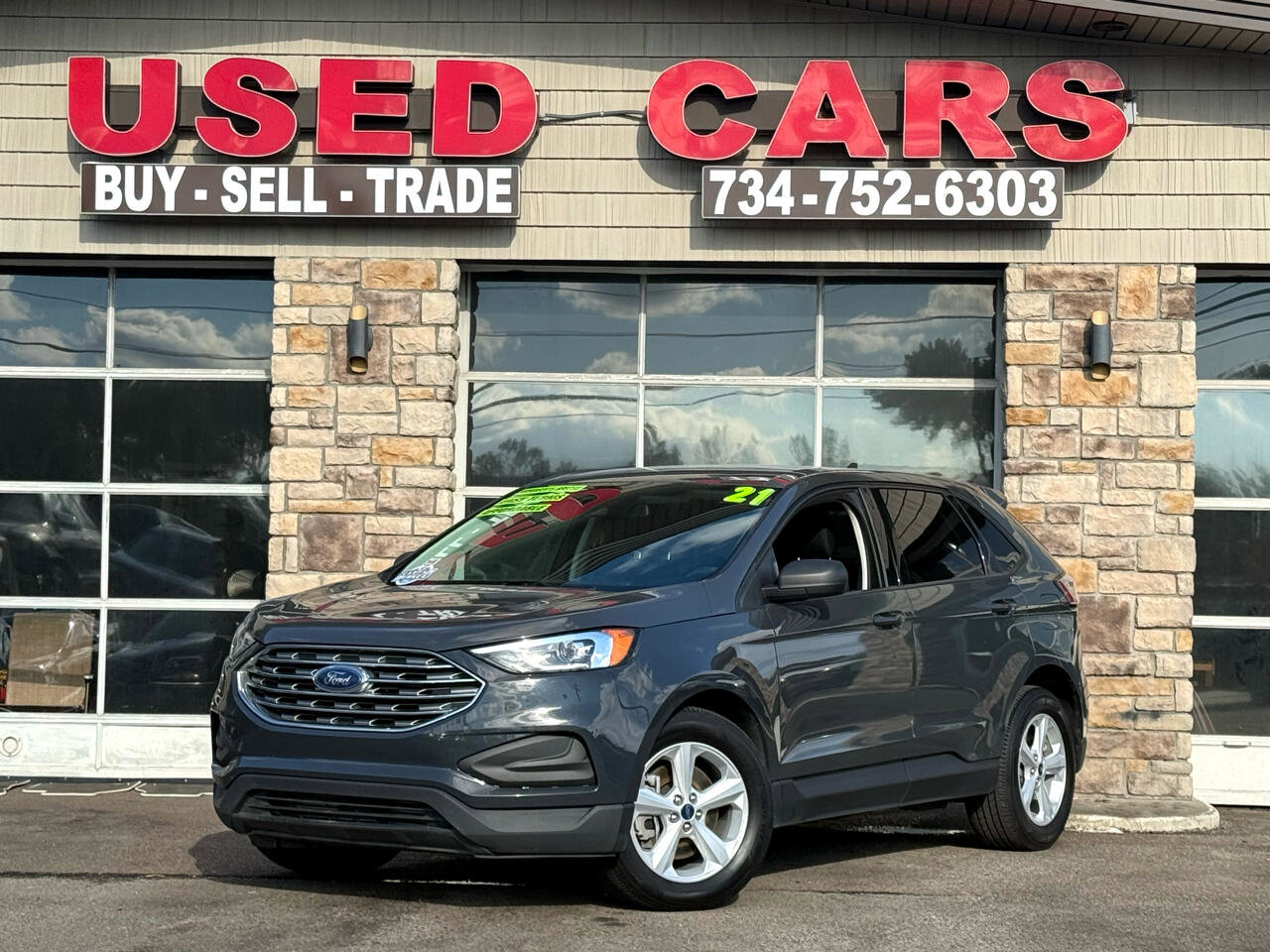 Used 2021 Ford Edge SE w/ Cargo Accessory Package