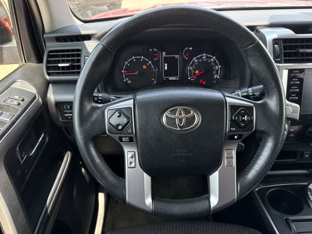 Used 2022 Toyota 4Runner SR5 Premium w/ Moonroof Package AWD/4WD image 13