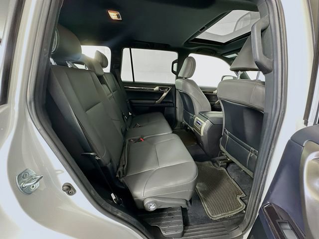 Used 2021 Lexus GX 460 Premium w/ Premium Package image 28