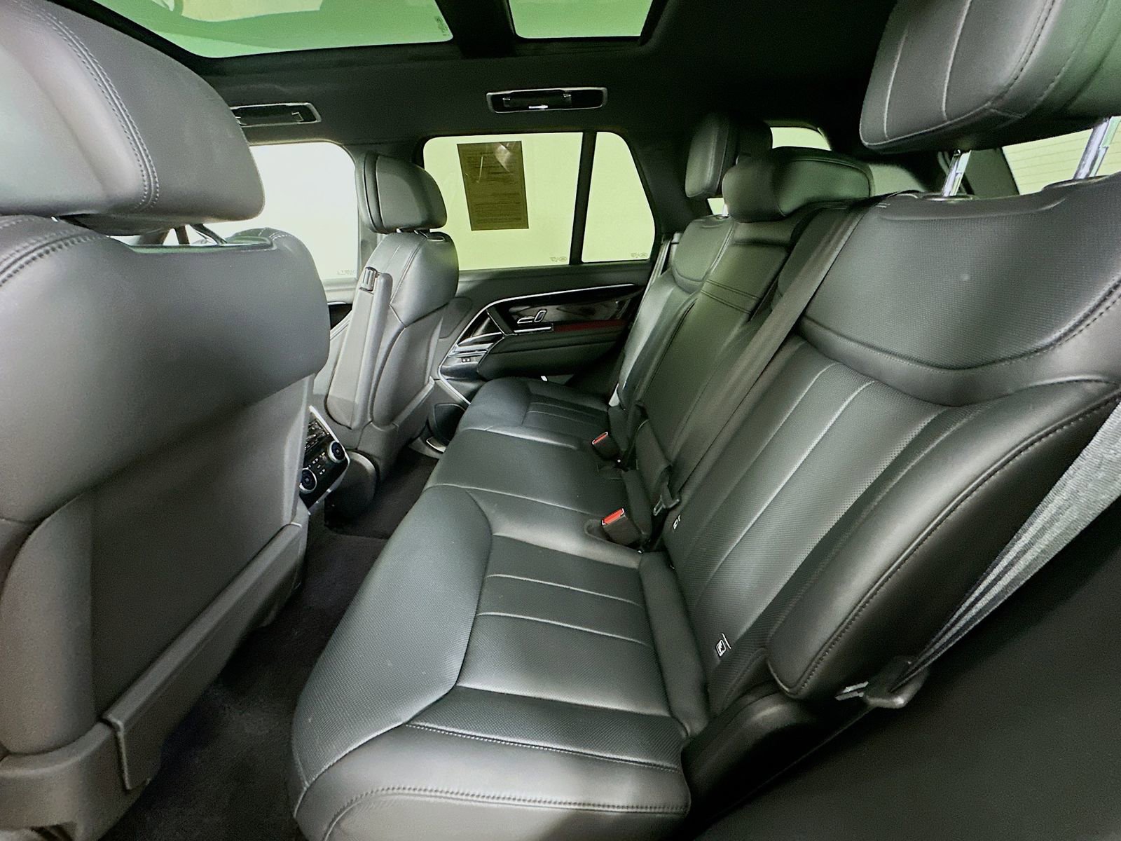 Used 2023 Land Rover Range Rover SE AWD/4WD image 36