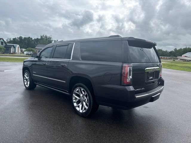 Used 2018 GMC Yukon XL Denali w/ Denali Ultimate Package AWD/4WD image 3
