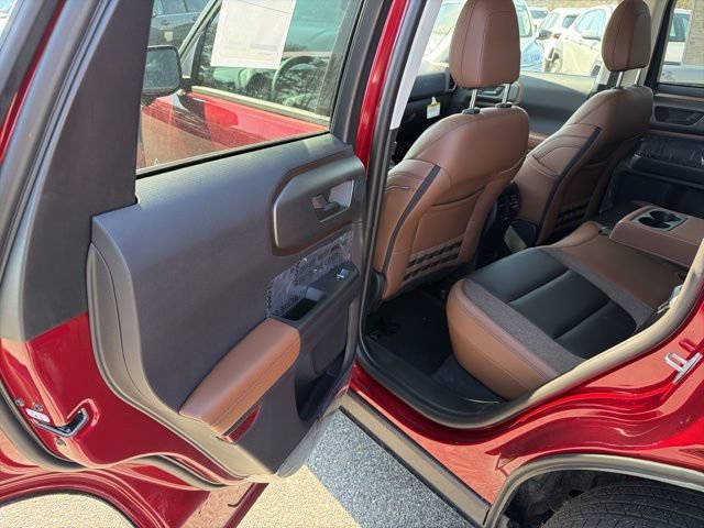 New 2026 Ford Bronco Sport Outer Banks w/ Outer Banks Tech Package+ AWD/4WD image 12