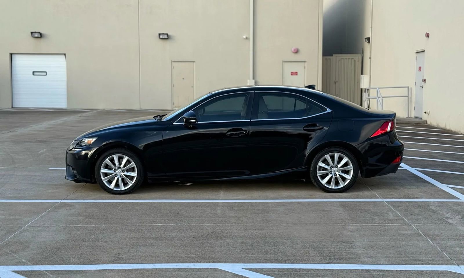 Used 2016 Lexus IS 200t RWD image 5