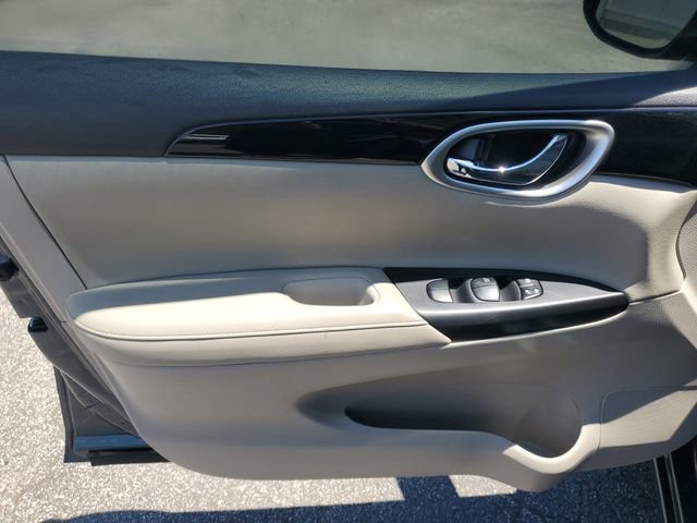 Used 2017 Nissan Sentra SL w/ SL Premium Technology Package FWD image 13