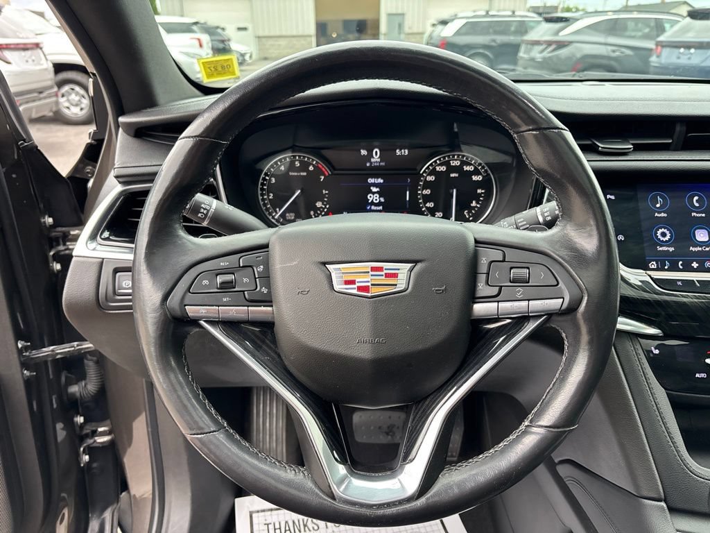 Used 2020 Cadillac XT6 Premium Luxury FWD image 22