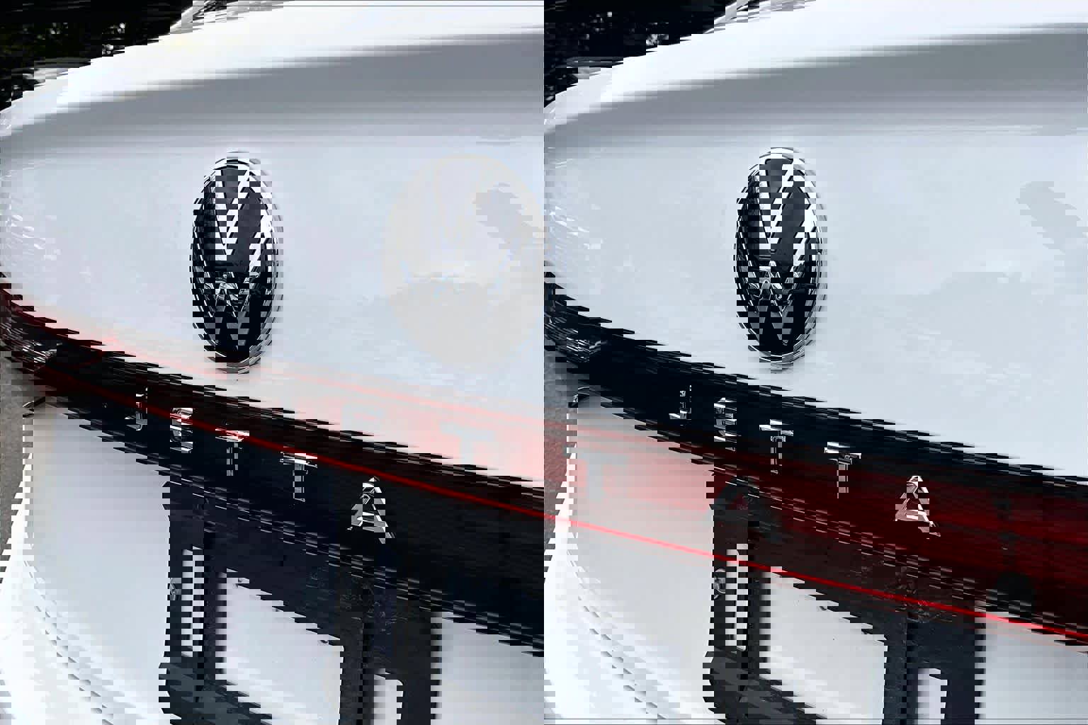 Certified 2025 Volkswagen Jetta S image 9