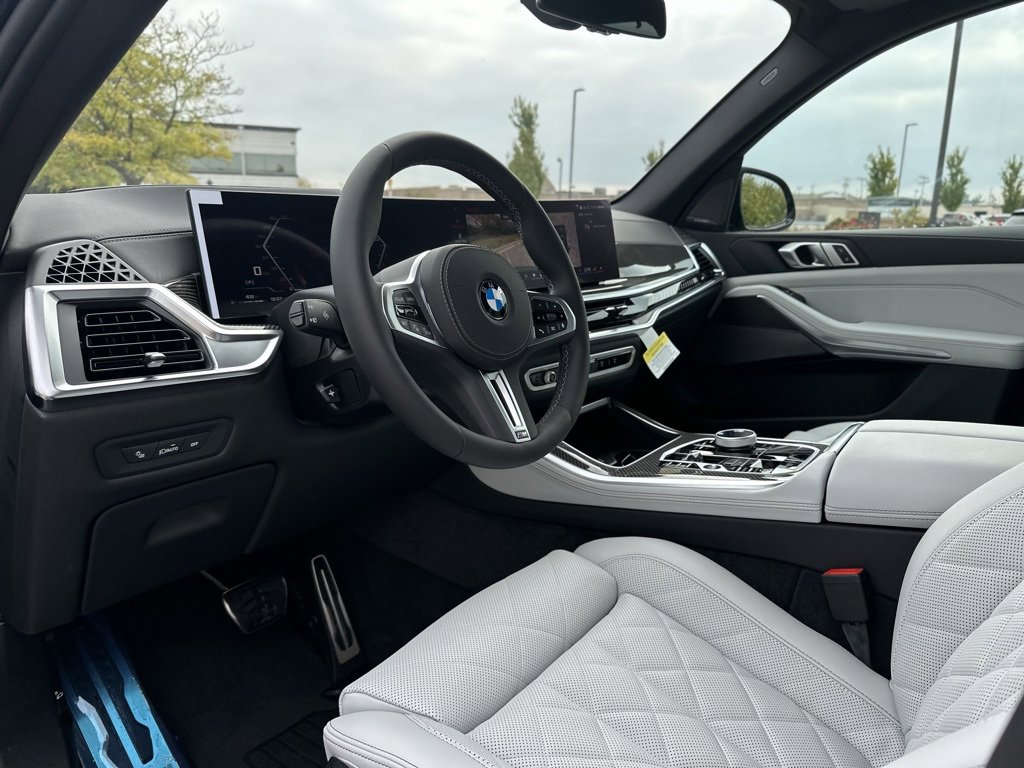New 2026 BMW X5 M60i image 18