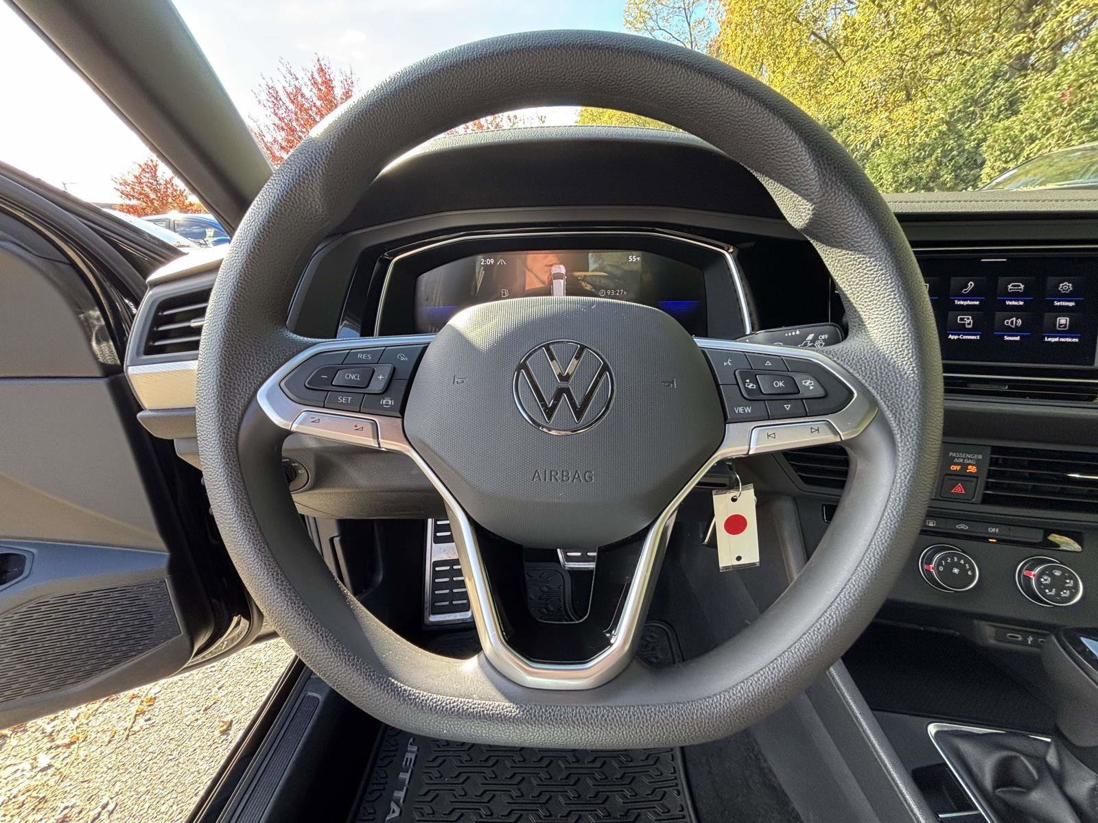 Used 2023 Volkswagen Jetta Sport image 19