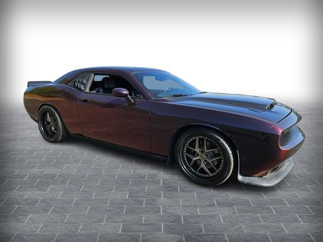 Used 2015 Dodge Challenger R/T Plus image 3
