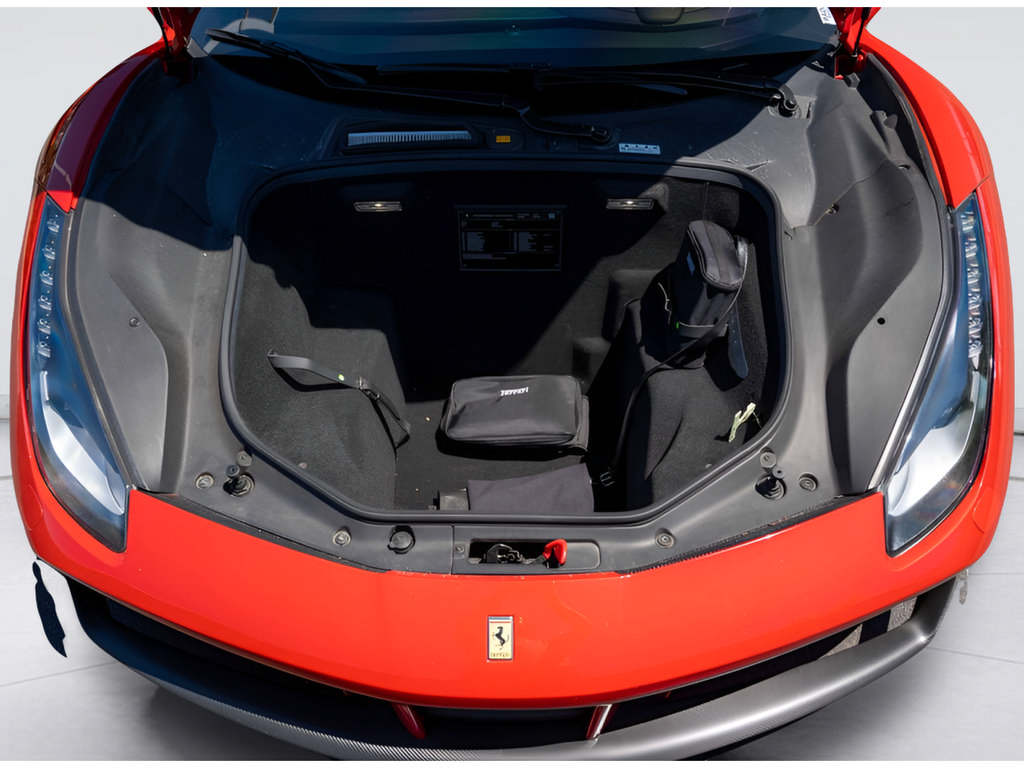 Used 2017 Ferrari 488 GTB RWD image 32