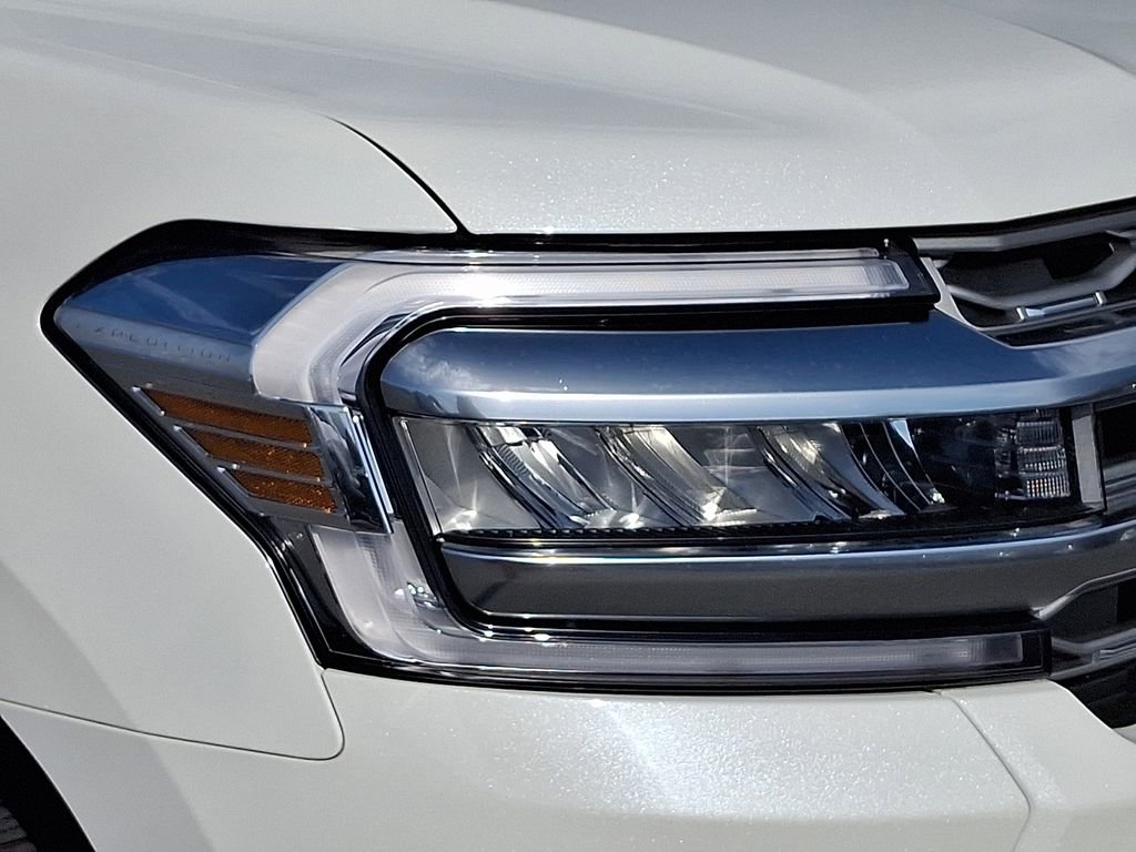 Certified 2024 Ford Expedition Max Platinum image 9