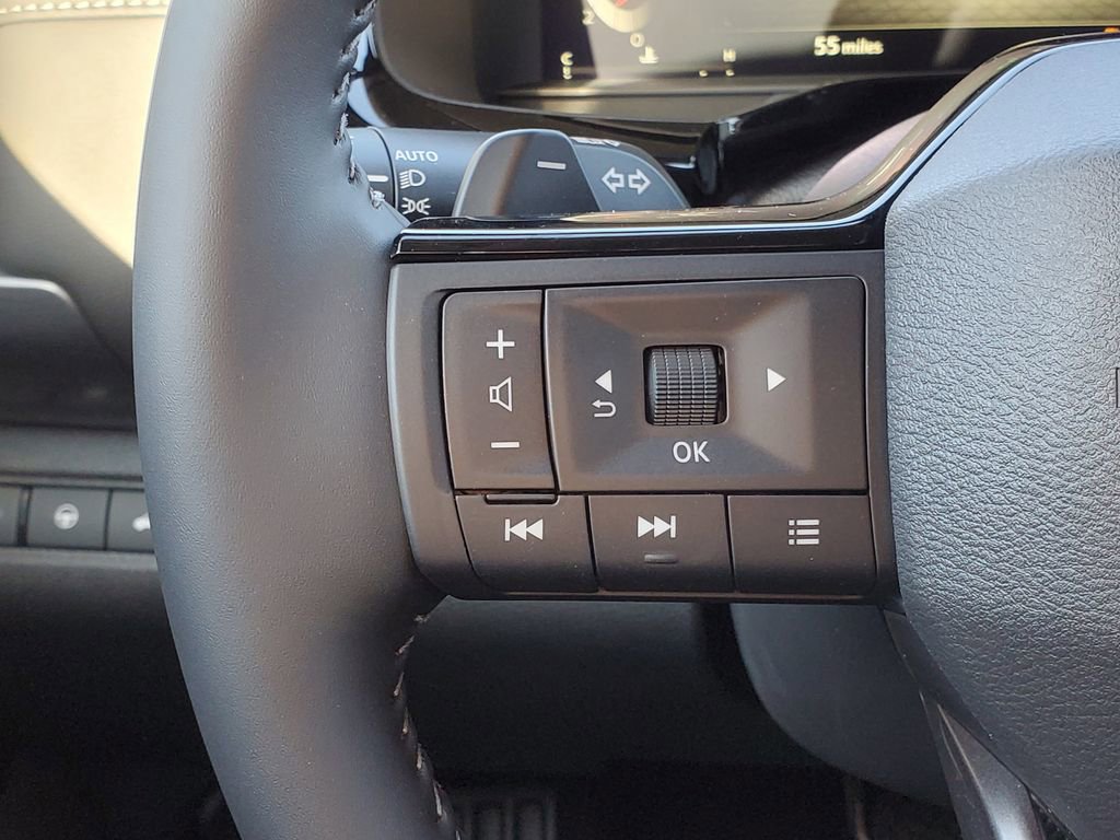 New 2026 Nissan Pathfinder SL image 17