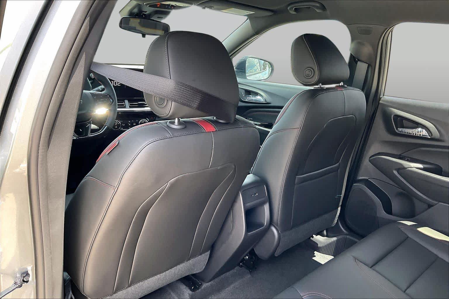 New 2026 Chevrolet Trax RS w/ Driver Confidence Package FWD image 22