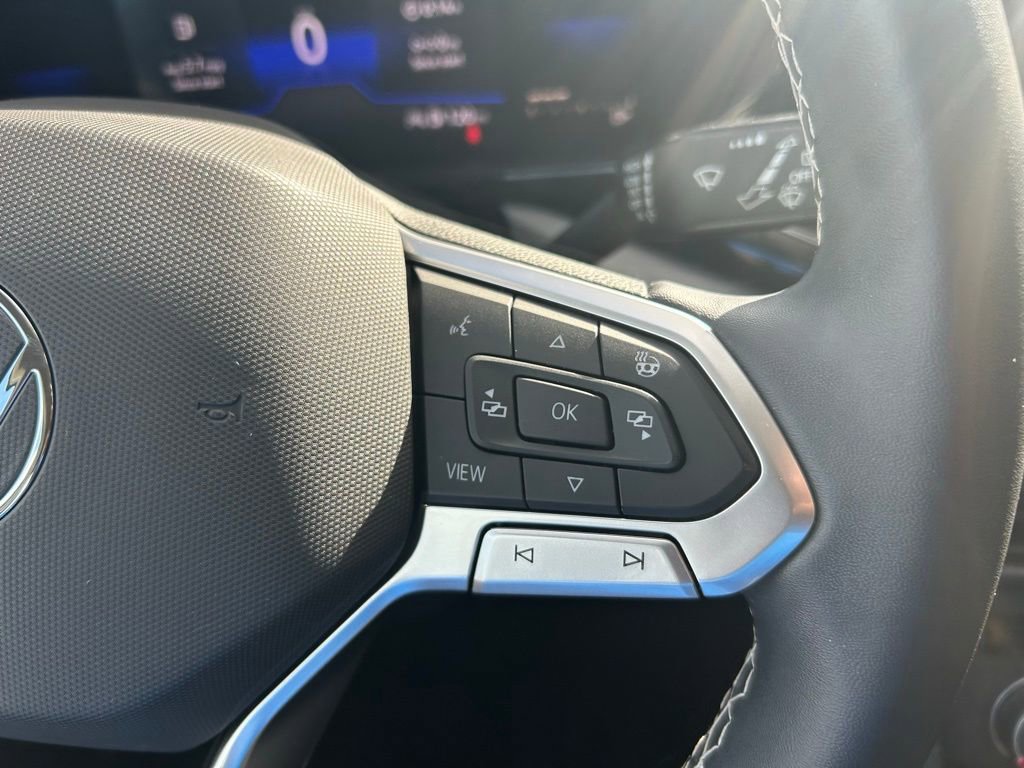 Used 2022 Volkswagen Taos S w/ IQ Drive S Package image 21