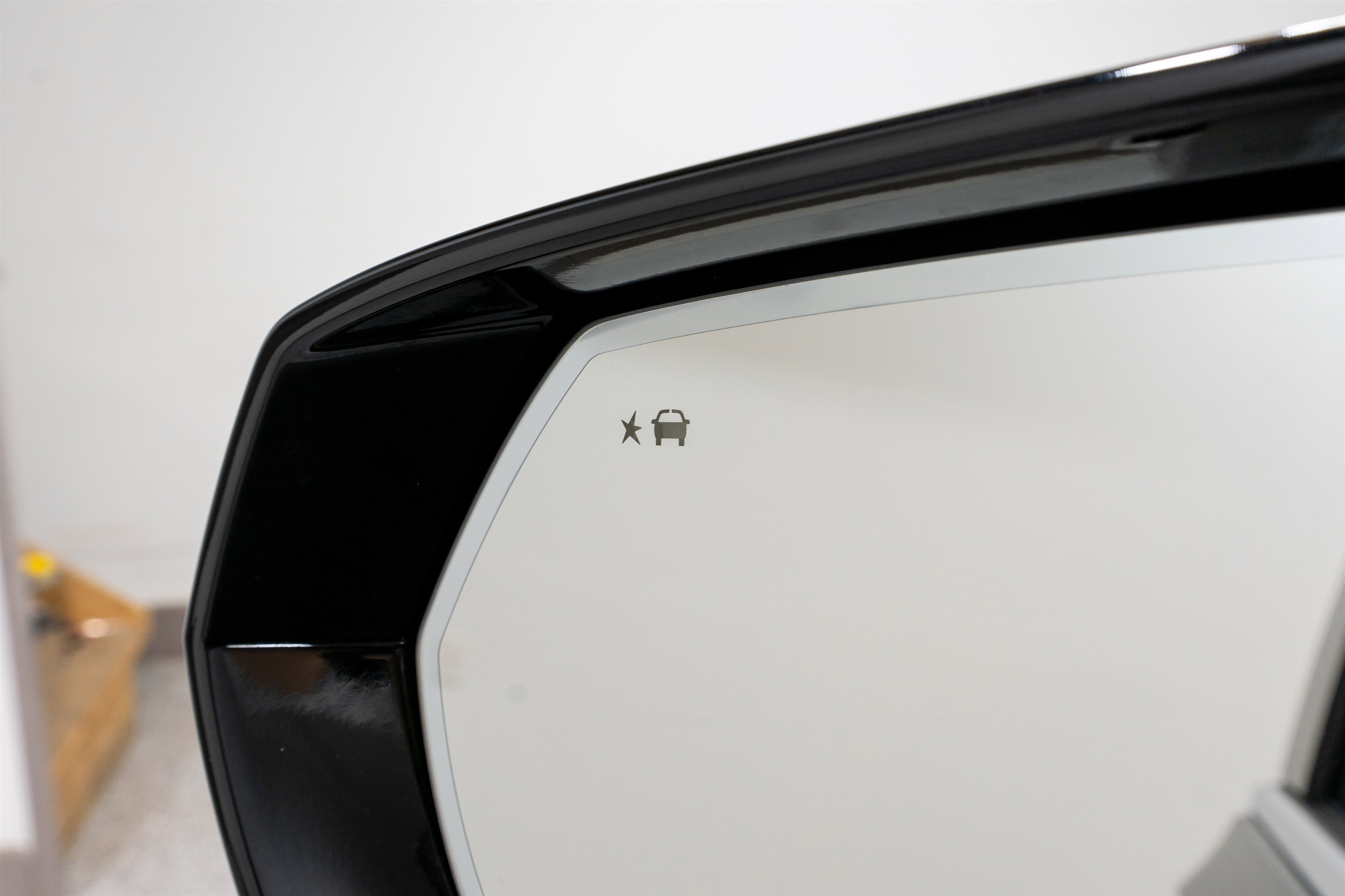 Used 2025 GMC Yukon Denali image 13