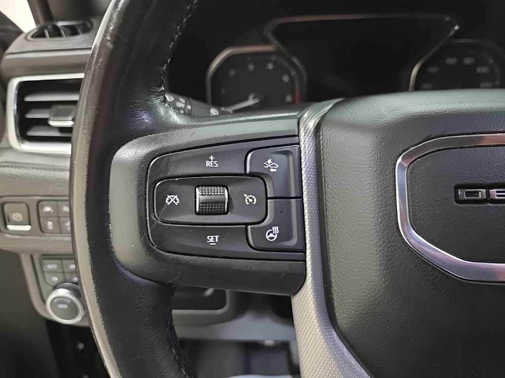 Used 2021 GMC Yukon XL Denali AWD/4WD image 18