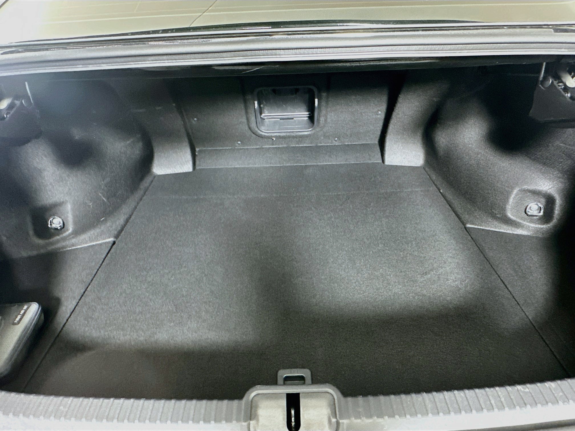 Used 2024 Lexus ES 300h w/ Premium Package FWD image 28