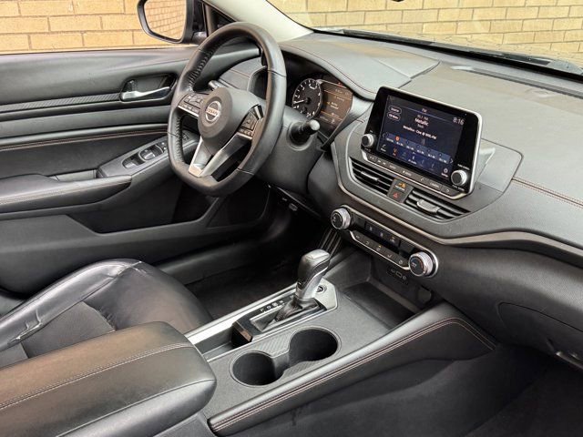 Used 2021 Nissan Altima 2.5 SR FWD image 9