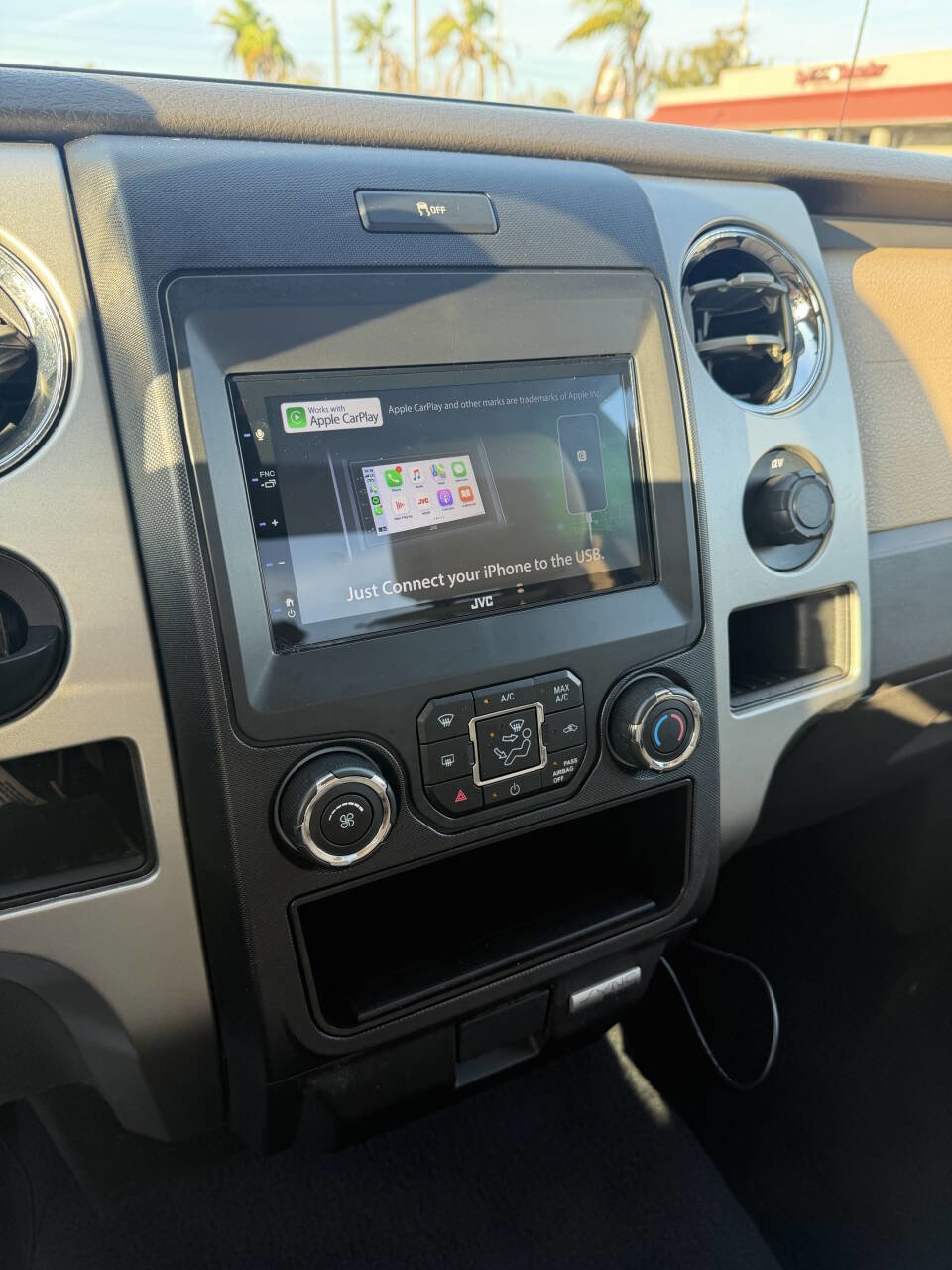 Used 2013 Ford F150 XLT w/ Mid Equipment Group image 13