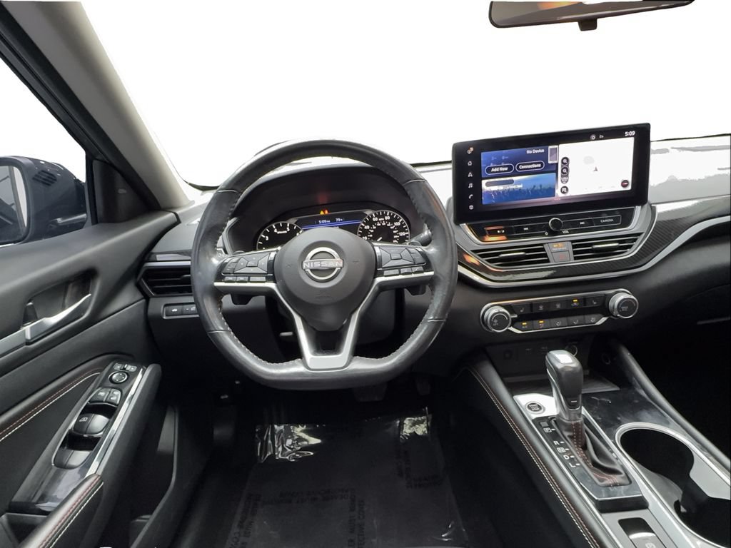 Used 2023 Nissan Altima 2.5 SR w/ SR Premium Package AWD/4WD image 35