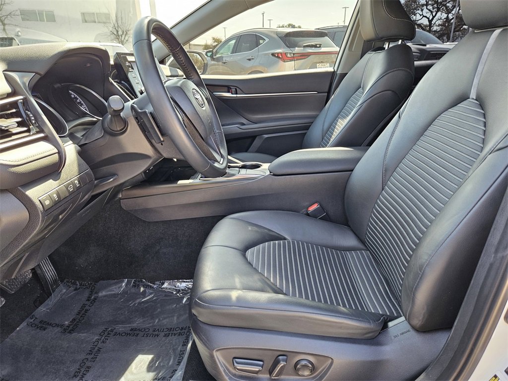 Used 2024 Toyota Camry SE image 17