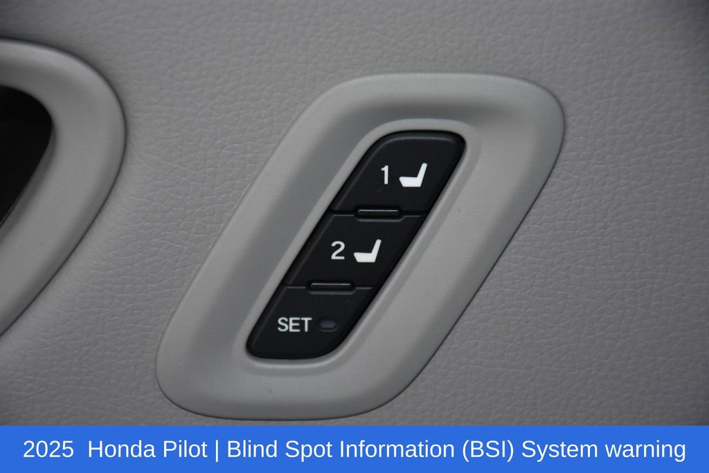 Used 2025 Honda Pilot Elite image 21