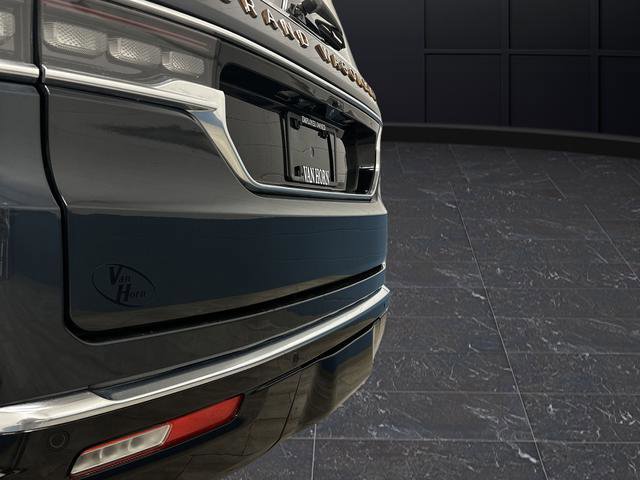Used 2024 Jeep Grand Wagoneer Series III image 42