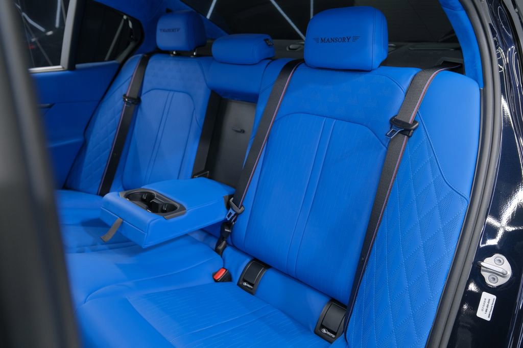 Used 2025 BMW M5 image 34