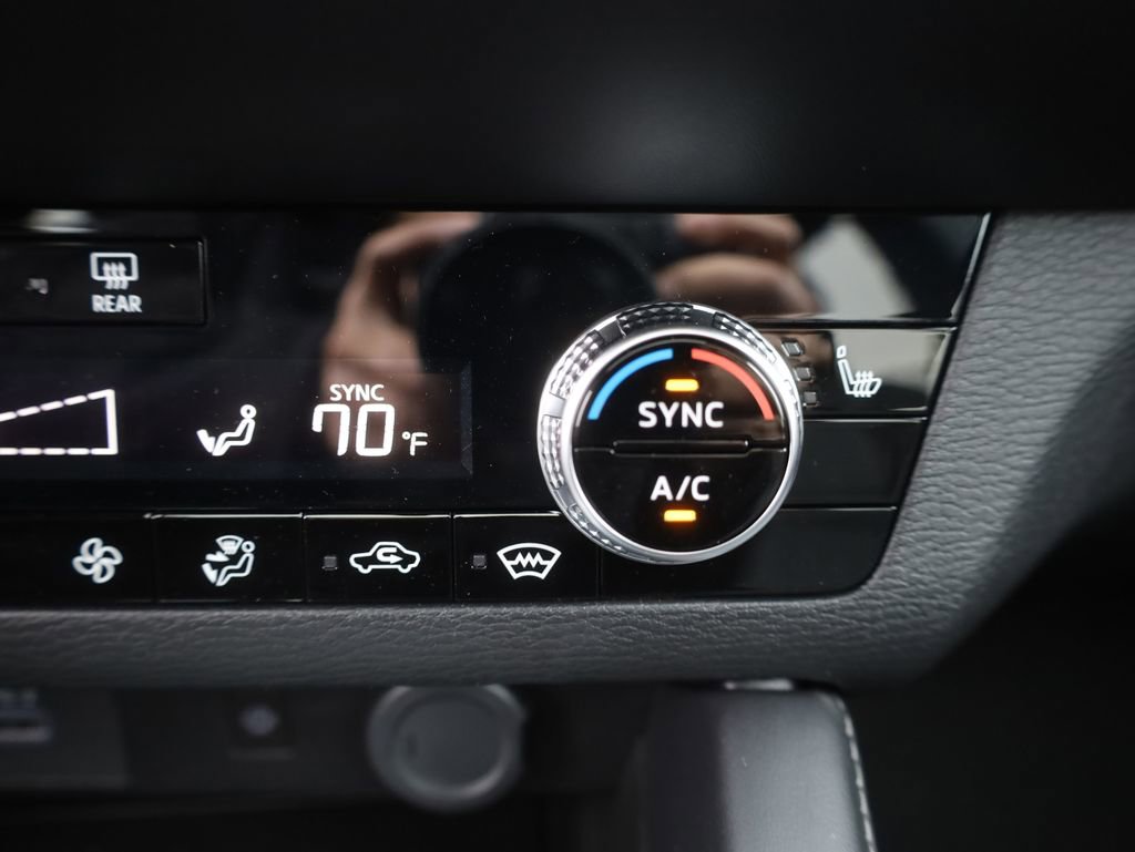New 2025 Mitsubishi Outlander SEL Black Edition image 48