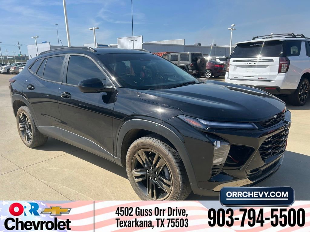 Used 2025 Chevrolet Trax ACTIV w/ Driver Confidence Package image 1