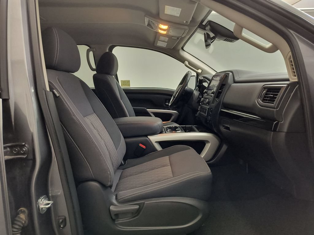 Used 2023 Nissan Titan SV w/ SV Convenience Package AWD/4WD image 24