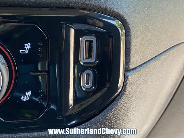 Used 2023 Chevrolet Silverado 1500 RST w/ Z71 Off-Road Package AWD/4WD image 36