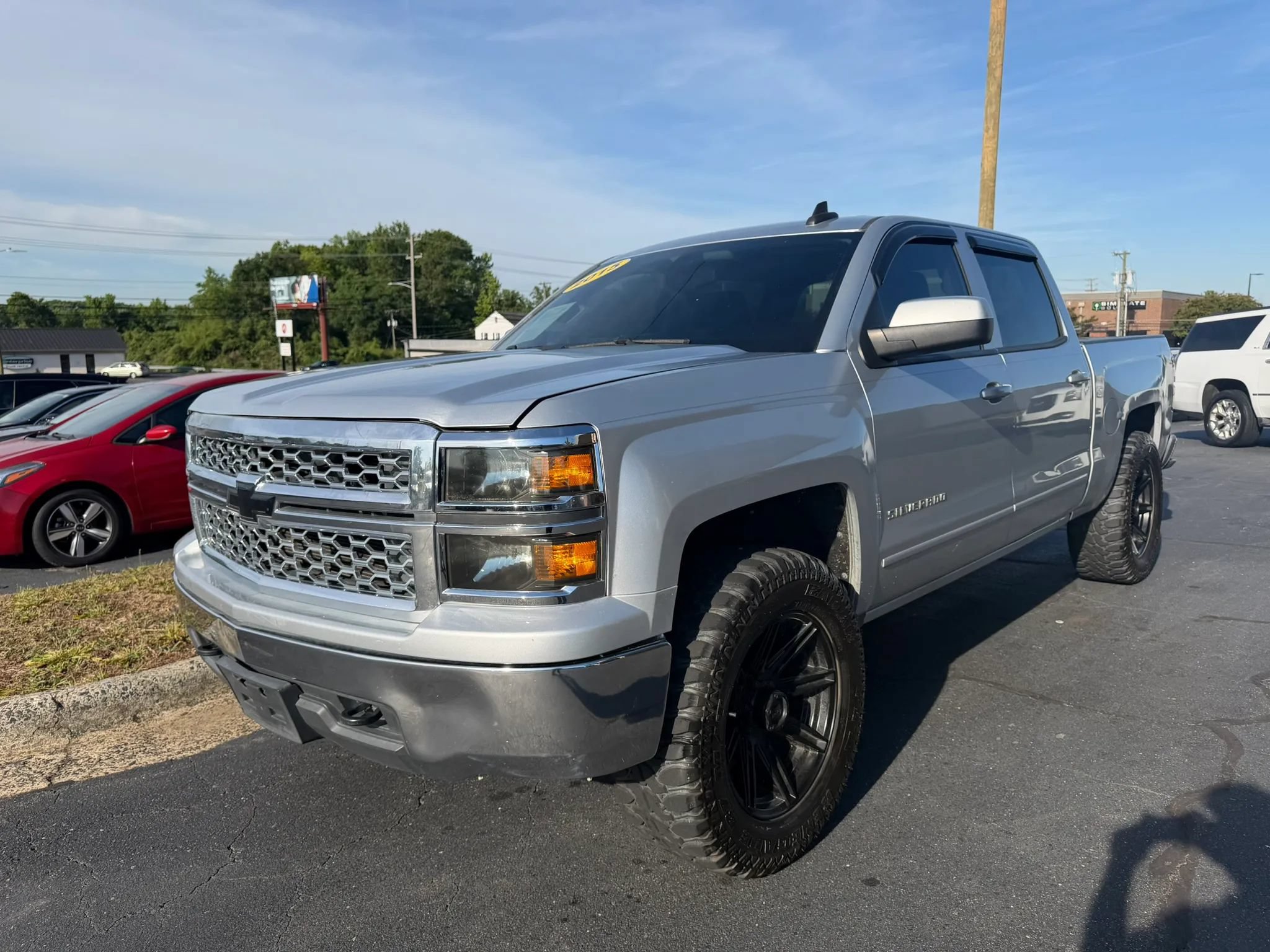 Used 2015 Chevrolet Silverado 1500 LT AWD/4WD image 3
