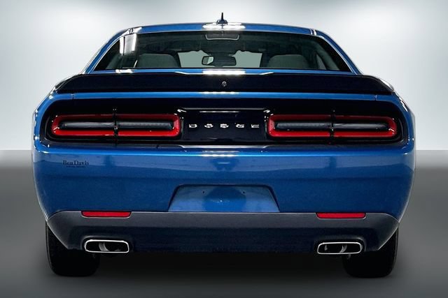 Used 2023 Dodge Challenger SXT RWD image 7