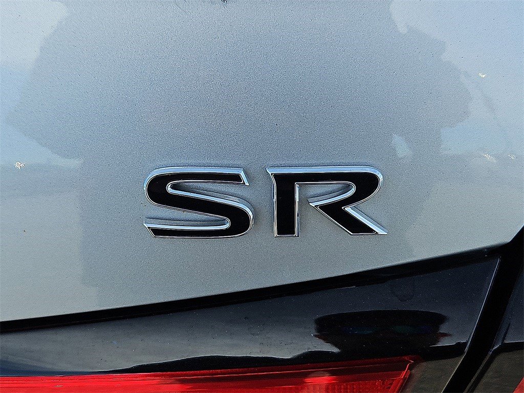 Used 2022 Nissan Altima 2.5 SR image 14